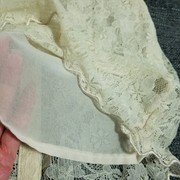Ivory lace tank / top - Picture 5 of 8